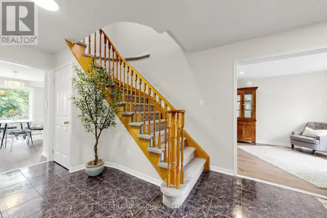 38 FELT CRESCENT Barrie (Bayshore), Ontario in Houses for Sale in Barrie - Image 11