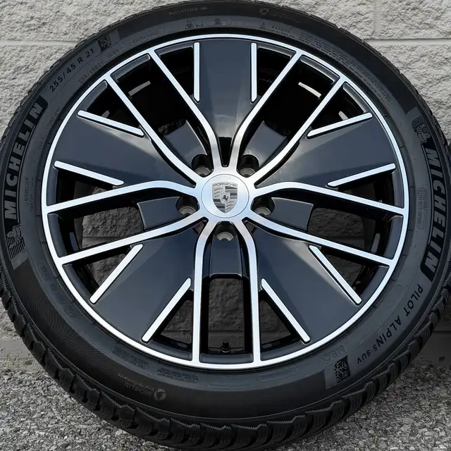 (NEW) 4x Porsche Macan EV Electric 21" OEM Winter Wheels Package in Tires & Rims in City of Toronto - Image 3
