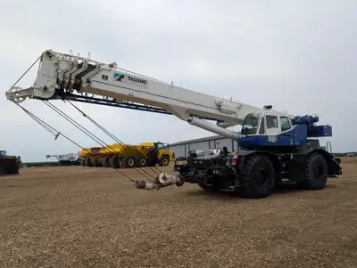 1 Owner 2008 Tadano GR600XL 60 Ton Rough Terrain Picker Crane Operating hours: 7,698 Mint condition,...