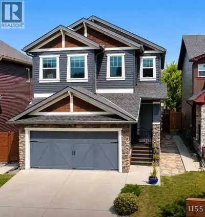 YOUR SEARCH IS OVER! THIS IS IT! GREAT PRICE OF $674,900. This home has: MODERN LUXURY AND FAMILY CO...