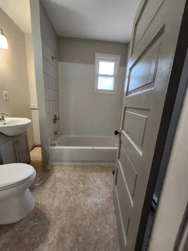 7 Ritchie St #3 - 2BR + Laundry Room, Top Floor, Parking in Long Term Rentals in Saint John - Image 10