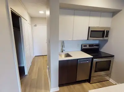 Located in the heart of Halifax, this apartment offers comfortable urban living in a vibrant neighbo...