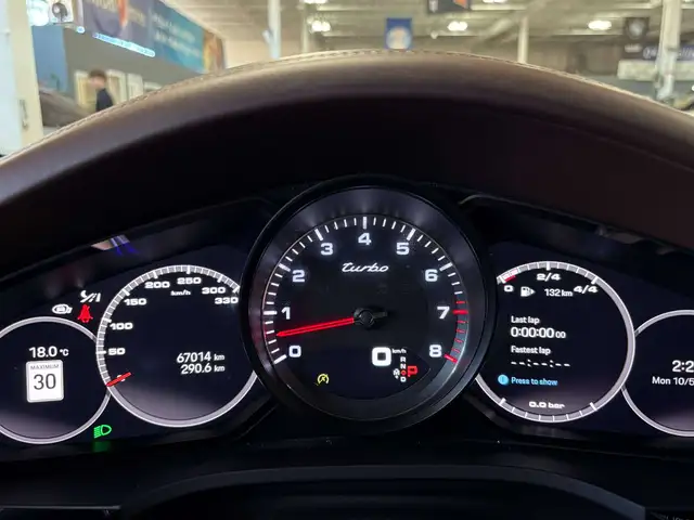 2023 Porsche Cayenne Turbo|AWD|NO LUX TAX|TRUFFLEBROWNSEATS|PREM in Cars & Trucks in City of Toronto - Image 33