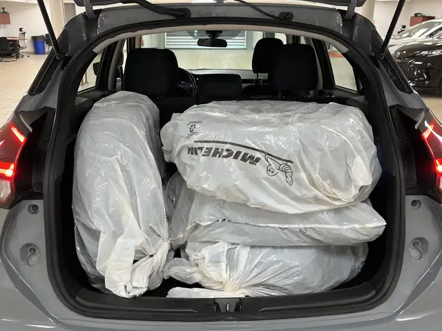 2023 Nissan Kicks in Cars & Trucks in Calgary - Image 18