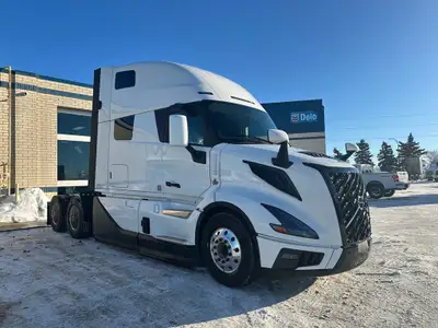 D13 engine, 455 hp, Turbo compound, 225 inch wheelbase, I Shift Automatic ATO2612G transmission, 53,...