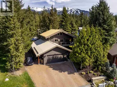 The perfect Whistler family home starts with the essentials: a prime neighbourhood, walkable access...