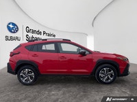 Vehicle Key Features Key Features 17-inch aluminum alloy wheels, 5-spoke, two-tone with machined fin... (image 5)