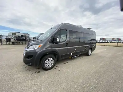 Thor Motor Coach Twist 2LB Class B gas motorhome highlights: Dual Twin Beds (Convert to King) Wet Ba...