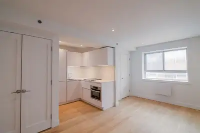 Renovated Akelius studio apartment for rent. Located near Boulevard Saint-Laurent in the Plateau Mon...