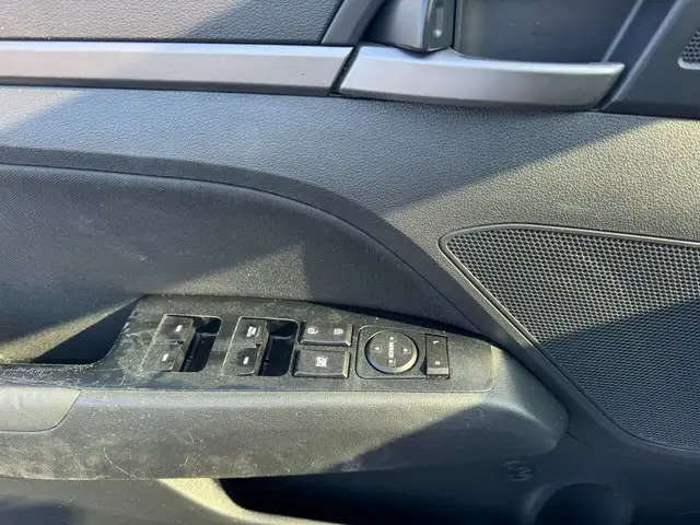 2018 Hyundai Elantra SEL in Cars & Trucks in Hamilton - Image 13