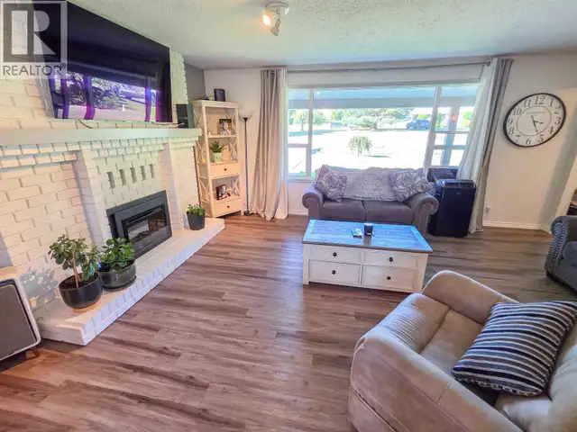 472 FIEGE ROAD Quesnel, British Columbia in Houses for Sale in Quesnel - Image 4