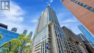Live in the Heart of Yorkville! Welcome to Unit 2616 at 8 Park Road, an elegant 1-bedroom suite in o...