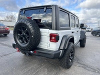 Dominate any terrain with this formidable 2021 Jeep Wrangler Unlimited Rubicon. Crafted for extreme... (image 4)