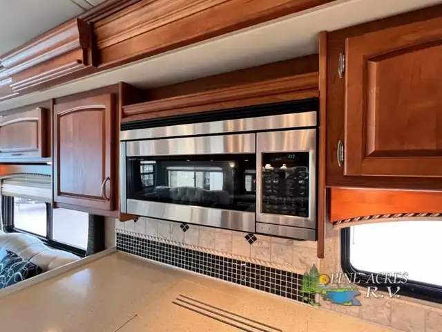 2009 Holiday Rambler Endeavor 41 PDQ 062,221 Miles in RVs & Motorhomes in Moncton - Image 39