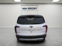 Heated & air-conditioned seats, front and rear seats, dual climate control, heated steering wheel, p... (image 3)