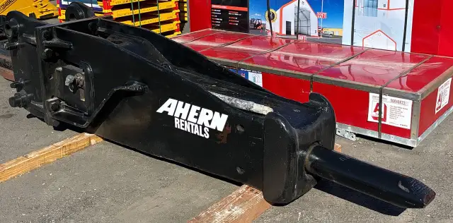 ALLIED / KRUPP 797CS -10,000 PLUS FT LB Hydraulic Hammer/Breaker in Heavy Equipment in City of Halifax - Image 9