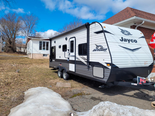 2022 Jayco 25 Ft Camper Like New w/ Warranties in Travel Trailers & Campers in New Glasgow