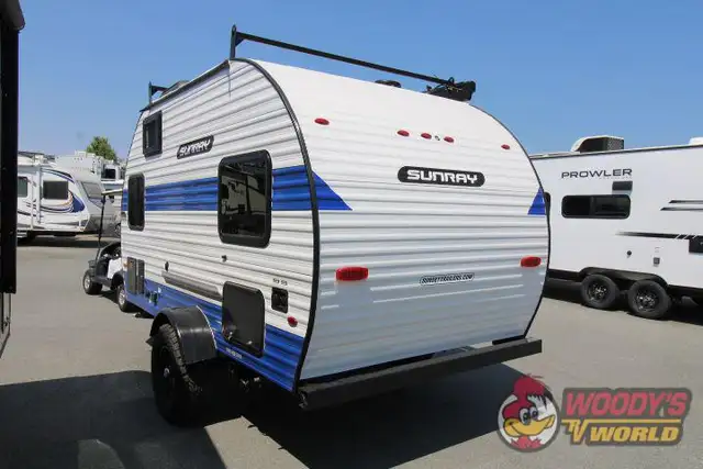 2027 SUNSET PARK RV SUNRAY 149 in Travel Trailers & Campers in Abbotsford - Image 5