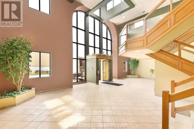 1153 TECUMSEH ROAD West Windsor, Ontario in Commercial & Office Space for Rent in Windsor Region - Image 14