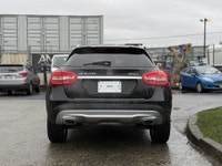 2016 Mercedes-Benz GLA250 4Matic AWD 2.0L 4cyl Bluetooth Heated Seats Panoramic Sunroof Front and Re... (image 8)