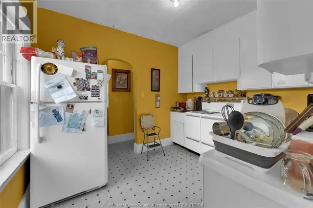 245-247 MCEWAN Windsor, Ontario in Houses for Sale in Windsor Region - Image 25