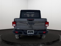 This 2026 JEEP GLADIATOR SPORT 4X4 has the following options Cloth Low-Back Bucket Seats, Remote Sta... (image 4)