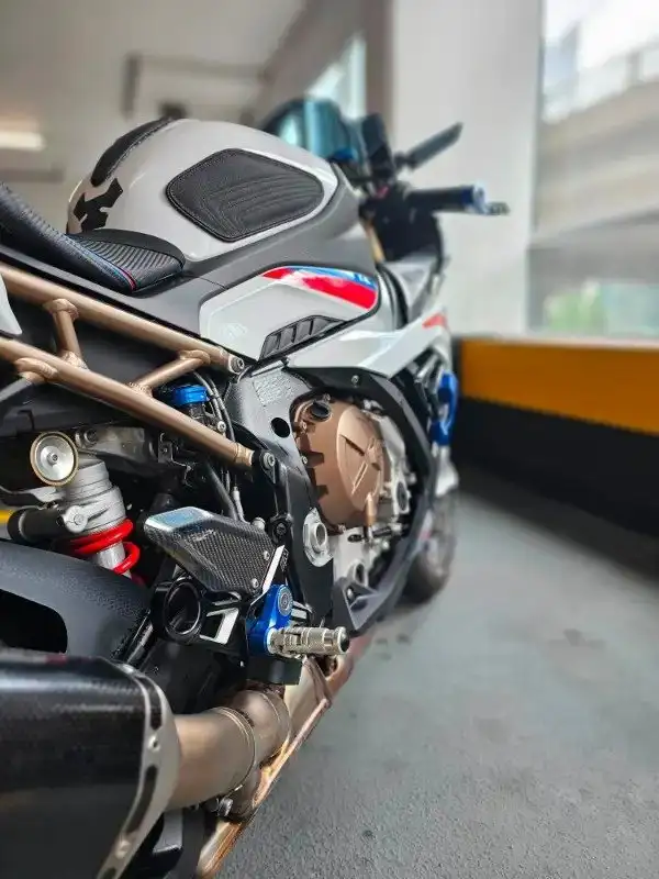 2021 BMW S1000RR M (FINANCING AVAILABLE) in Sport Bikes in Saskatoon - Image 9