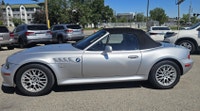 FINANCING AVAILABLE – 2001 BMW Z3 ROADSTER CONVERTIBLE! Looking for a true driver's car and future c... (image 2)
