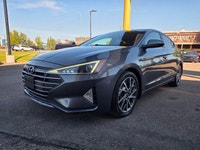 2020 Hyundai ELANTRA Luxury offers a refined driving experience combined with modern features. This... (image 3)