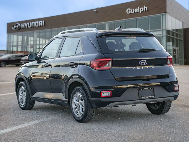 2022 Hyundai Venue Preferred IVT | Heated Steering Wheel in Cars & Trucks in Guelph - Image 4