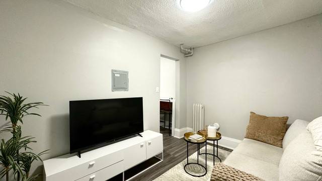 Furnished 1 Bedroom Suite at Maya Mews Apartment for Rent in Long Term Rentals in City of Toronto - Image 3