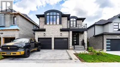 Custom-built detached home by Kenmore located in highly sought-after community of Doon South with 4...