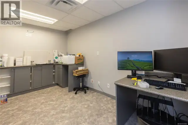204 1650 Terminal Ave Nanaimo, British Columbia in Commercial & Office Space for Rent in Nanaimo - Image 13