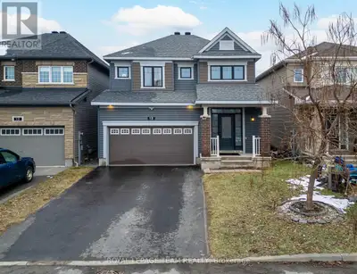 UPPER - 12 KNOCKADERRY CRESCENT Ottawa, Ontario