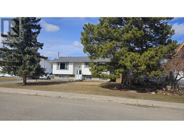 9404 114A AVENUE Fort St. John, British Columbia in Houses for Sale in Fort St. John - Image 2