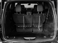 This Chrysler Pacifica has a strong Regular Unleaded V-6 3.6 L/220 engine powering this Automatic tr... (image 6)