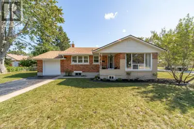 Charming 3-bedroom bungalow tucked into the mature and established Fairview neighbourhood. Offering...