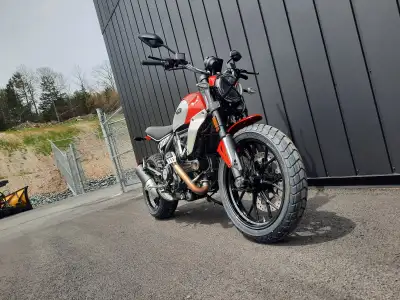 The 2024 Ducati Scrambler Icon 2G combines classic scrambler styling with modern performance and eve...