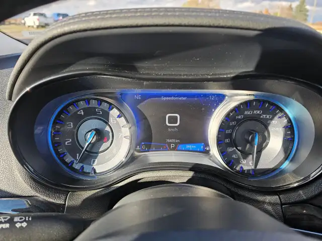 2023 Chrysler 300652756970858261211