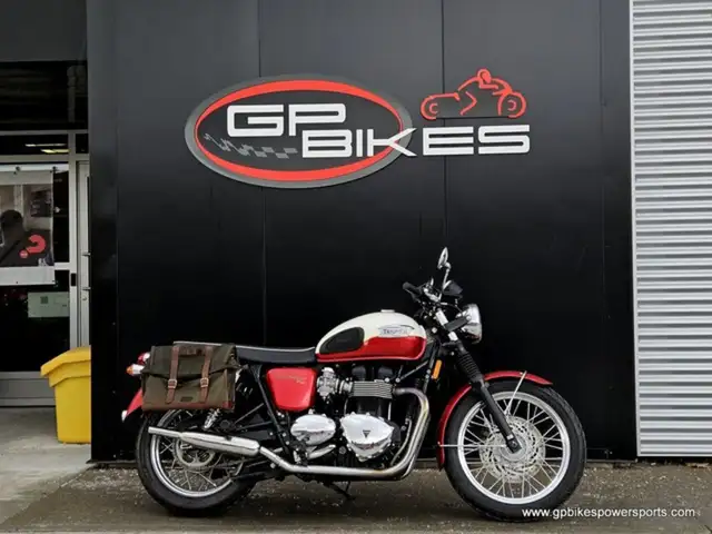 2013 Triumph Bonneville T100 in Street, Cruisers & Choppers in Oshawa / Durham Region - Image 3