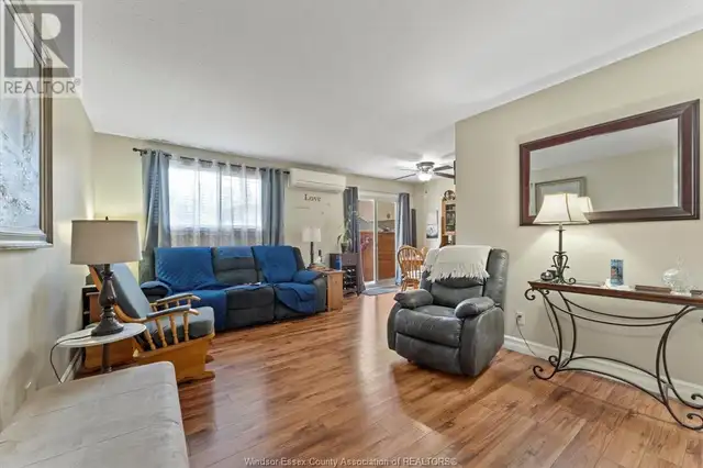 8549 FOXHILL PLACE Windsor, Ontario62854412741763123