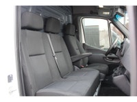 ONLY 31,000 KM , YES , ONLY 31,000 KM!!! 2020 MERCEDES SPRINTER 2500 -- 170 FULL SIZE -- HIGH ROOF -... (image 4)