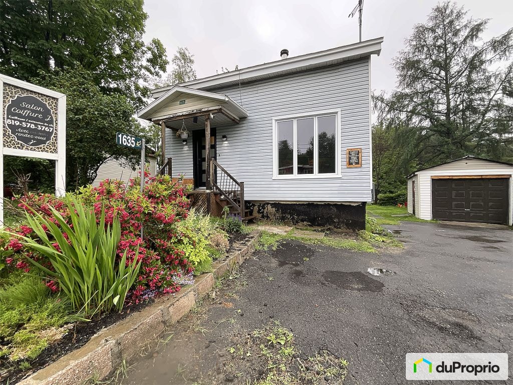 $320,000 - Bungalow for sale in St-Denis-De-Brompton — photo 1