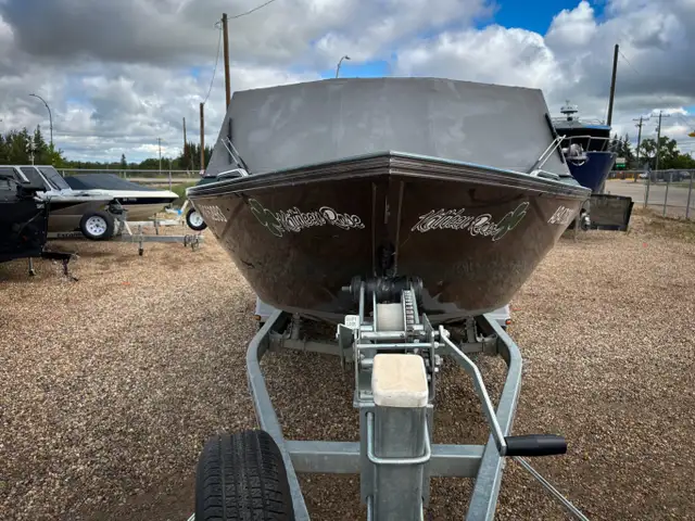 2015 KingFisher 2175 Torrent in Powerboats & Motorboats in Edmonton - Image 4