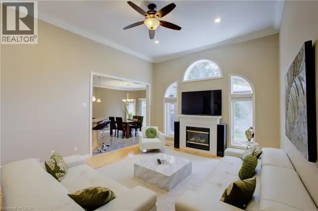 457 CARYNDALE Drive Kitchener, Ontario in Houses for Sale in Kitchener / Waterloo - Image 16