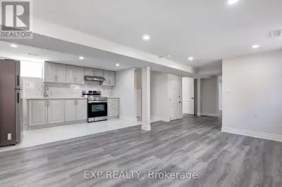 LOWER - 432 MORTIMER AVENUE Toronto (East York), Ontario