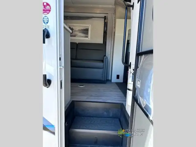 2024 Thor Motor Coach Gemini AWD 23TE Brand new ! Save Huge ! in RVs & Motorhomes in Moncton - Image 10