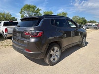 | GPS Navigation | Apple CarPlay and Android Auto | Power Liftgate | Foot-Activated Open 'N Go Liftg... (image 4)