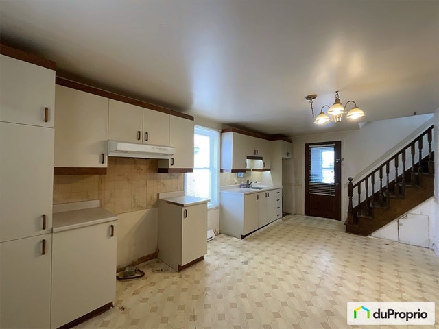 $300,000 - 2 Storey for sale in Ste-Therese — photo 2