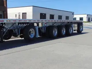 2026 Thruway 4/5/ B Train Axle Galvanized Flatbeds in Heavy Equipment in Hamilton - Image 2